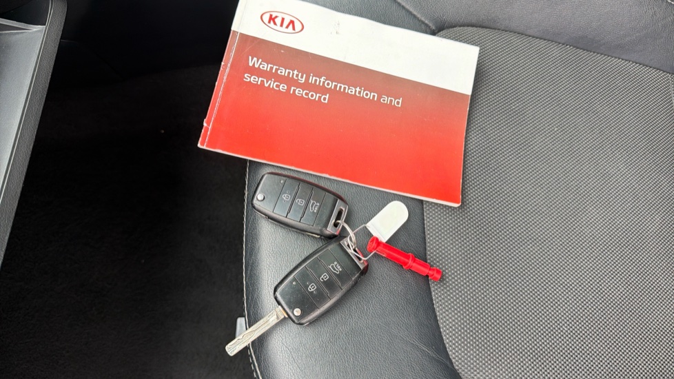 Kia Sportage 1.7 CRDi ISG 2 5dr Diesel Estate - Image 19