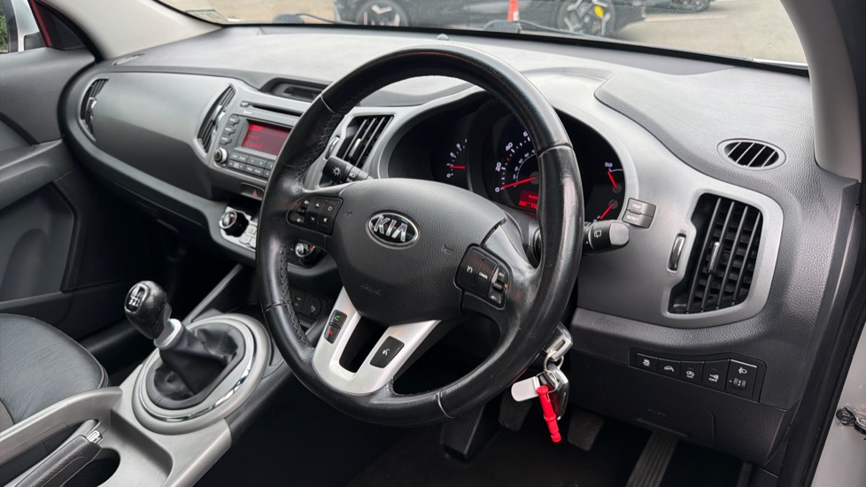 Kia Sportage 1.7 CRDi ISG 2 5dr Diesel Estate - Image 34