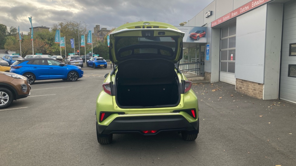 Toyota C-HR 1.8 Hybrid Lime Edition 5dr CVT Hybrid Hatchback - Image 4