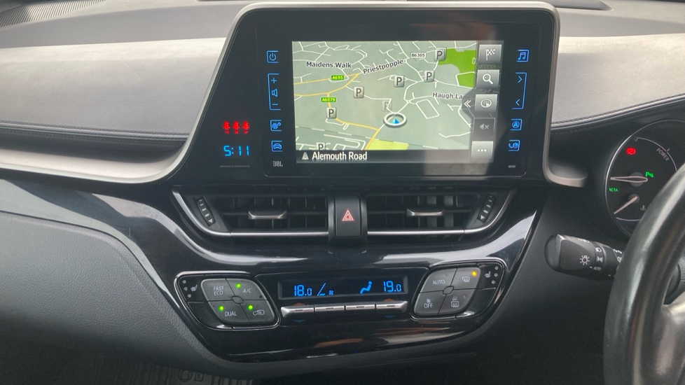 Toyota C-HR 1.8 Hybrid Lime Edition 5dr CVT Hybrid Hatchback - Image 12