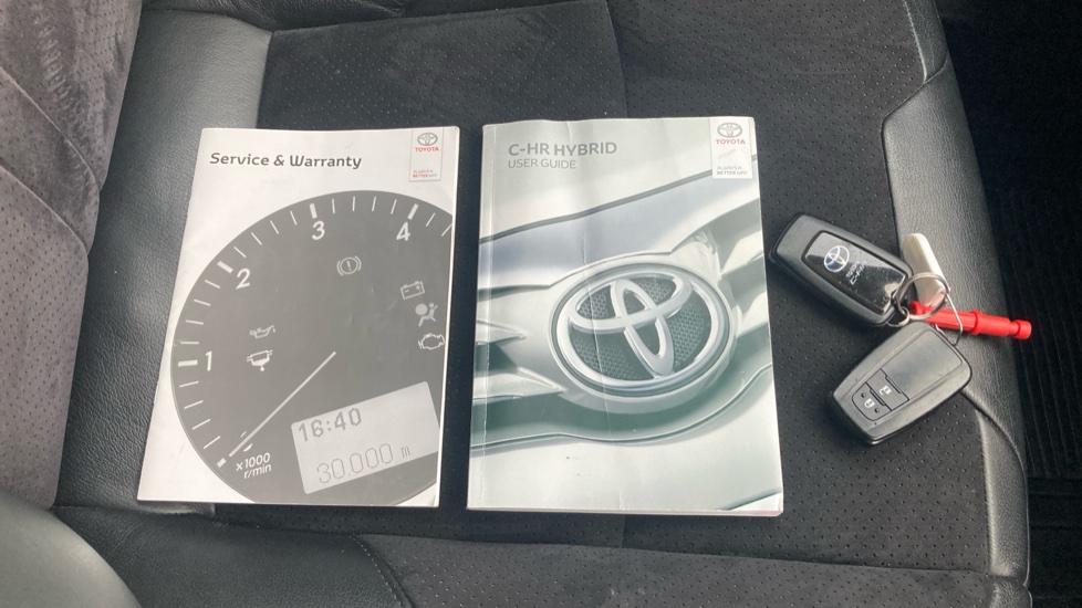 Toyota C-HR 1.8 Hybrid Lime Edition 5dr CVT Hybrid Hatchback - Image 19
