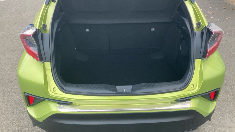 Toyota C-HR 1.8 Hybrid Lime Edition 5dr CVT Hybrid Hatchback - Image 26