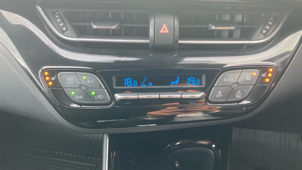 Toyota C-HR 1.8 Hybrid Lime Edition 5dr CVT Hybrid Hatchback - Image 27