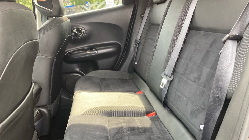Nissan Juke 1.5 dCi Bose Personal Edition 5dr Diesel Hatchback - Image 16
