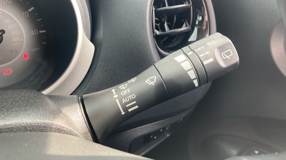 Nissan Juke 1.5 dCi Bose Personal Edition 5dr Diesel Hatchback - Image 25