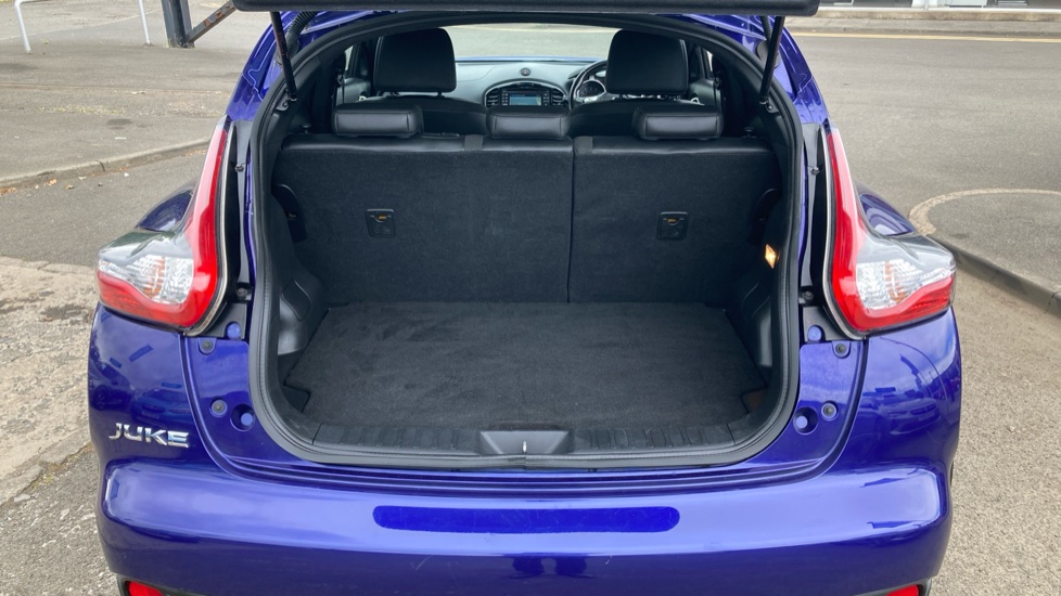Nissan Juke 1.6 N-Connecta 5dr Xtronic Petrol Hatchback - Image 4