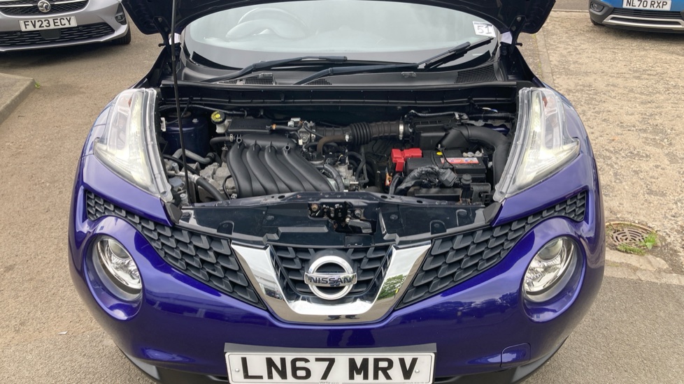 Nissan Juke 1.6 N-Connecta 5dr Xtronic Petrol Hatchback - Image 8