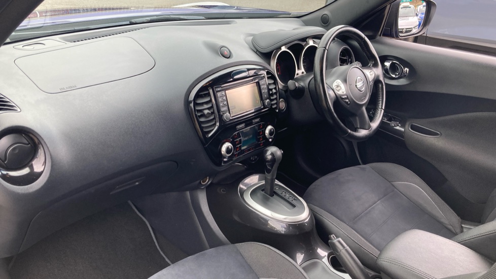 Nissan Juke 1.6 N-Connecta 5dr Xtronic Petrol Hatchback - Image 9