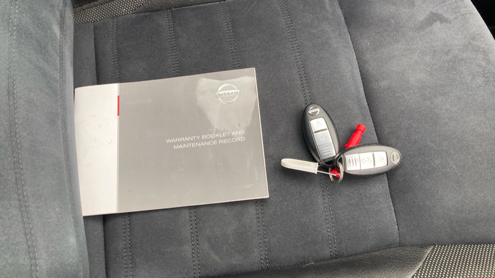 Nissan Juke 1.6 N-Connecta 5dr Xtronic Petrol Hatchback - Image 19