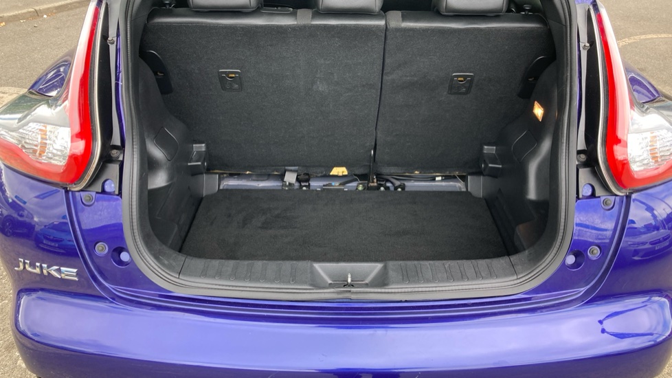 Nissan Juke 1.6 N-Connecta 5dr Xtronic Petrol Hatchback - Image 38