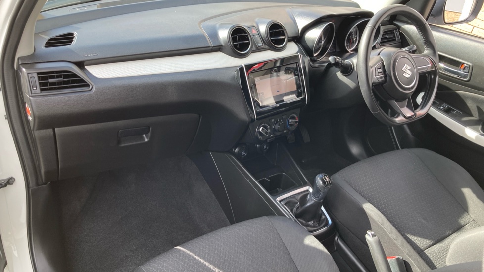 Suzuki Swift 1.0 Boosterjet SZ-T 5dr Petrol Hatchback - Image 9