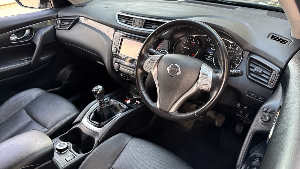 Nissan X-Trail 1.6 dCi Tekna 5dr 4WD Diesel Station Wagon - Image 11
