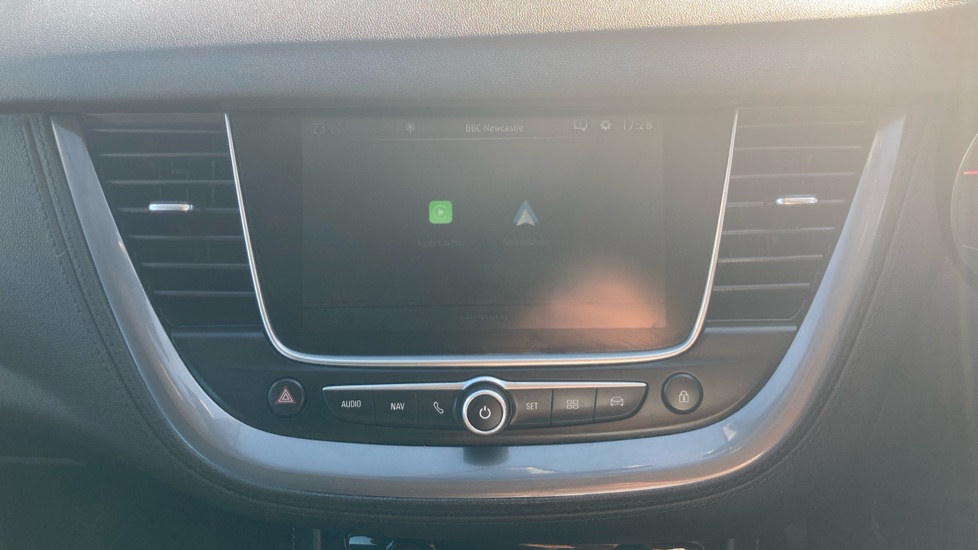 Vauxhall Grandland X 1.2 Turbo Sport Nav 5dr Petrol Hatchback - Image 28
