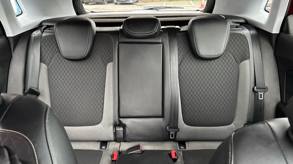 Vauxhall Grandland X 1.2 Turbo Sport Nav 5dr Petrol Hatchback - Image 15