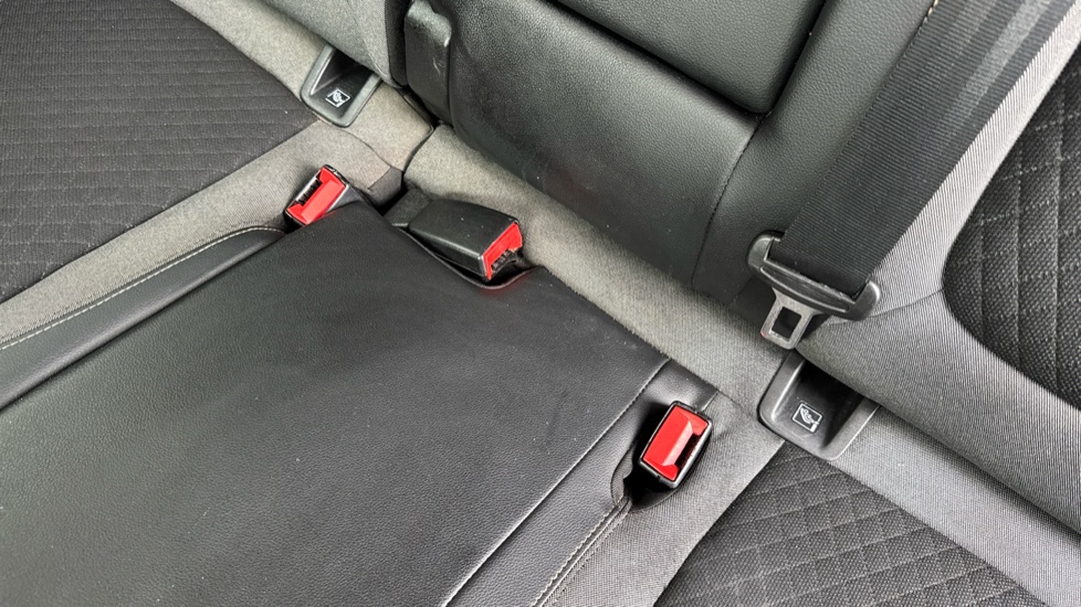 Vauxhall Grandland X 1.2 Turbo Sport Nav 5dr Petrol Hatchback - Image 17
