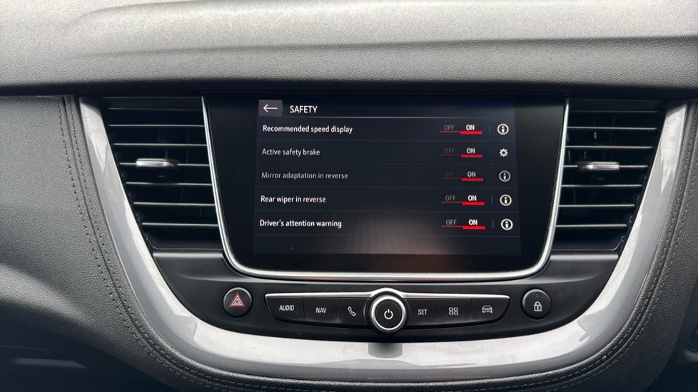 Vauxhall Grandland X 1.2 Turbo Sport Nav 5dr Petrol Hatchback - Image 28