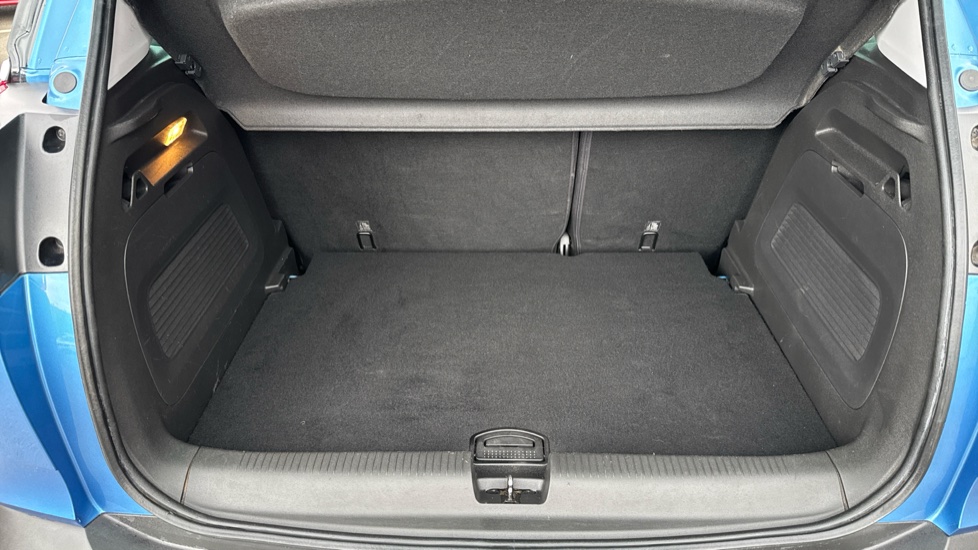 Vauxhall Crossland X 1.2T [130] Elite 5dr [Start Stop] Petrol Hatchback - Image 4