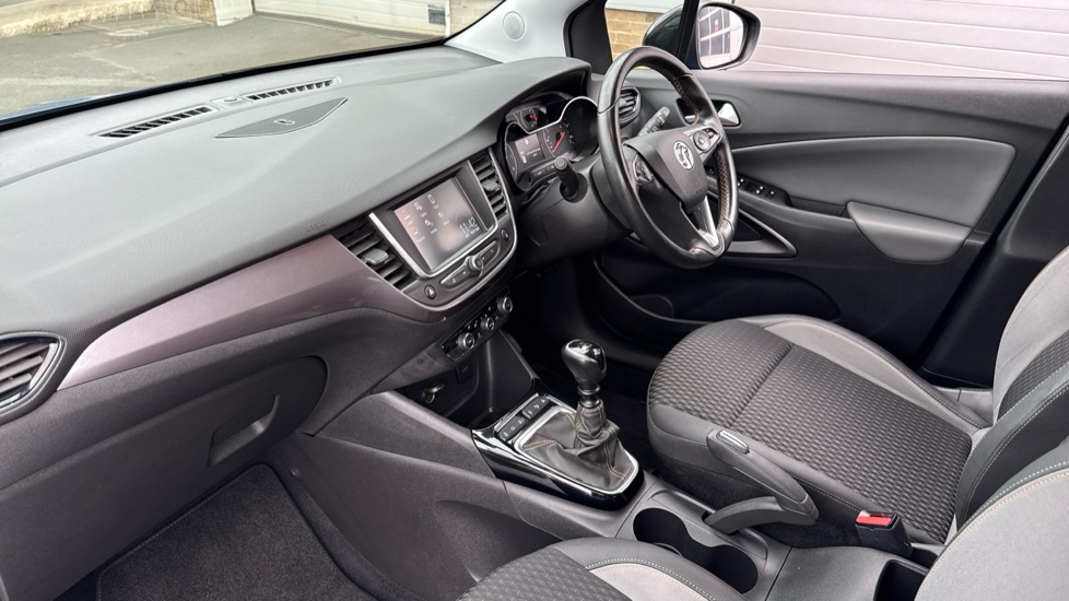 Vauxhall Crossland X 1.2T [130] Elite 5dr [Start Stop] Petrol Hatchback - Image 9