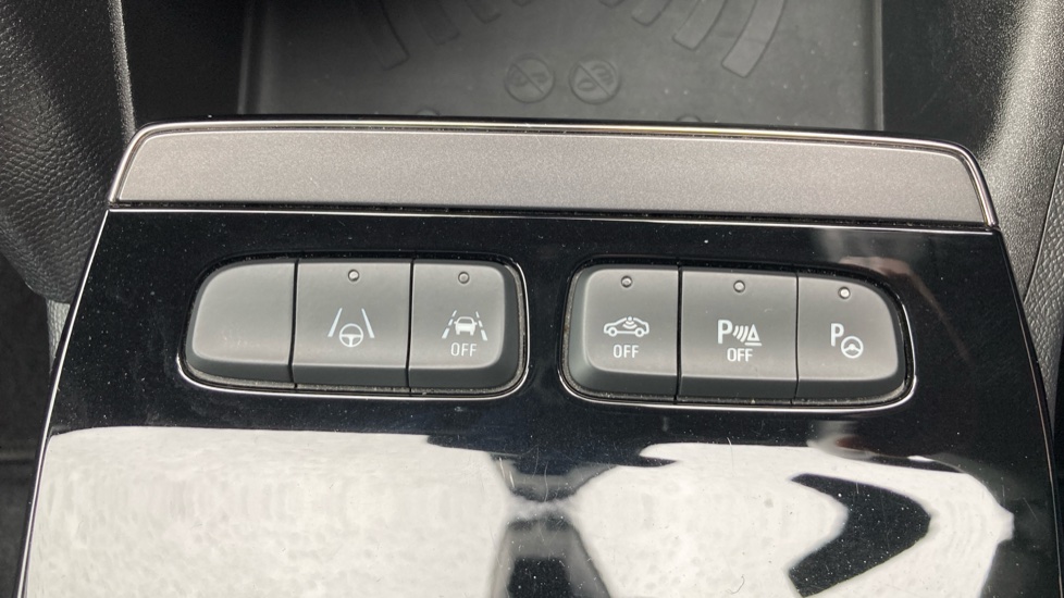 Vauxhall Mokka 100kW Ultimate 50kWh 5dr Auto Electric Hatchback - Image 30