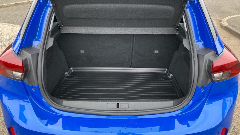Vauxhall Corsa 1.2 Elite 5dr Petrol Hatchback - Image 4
