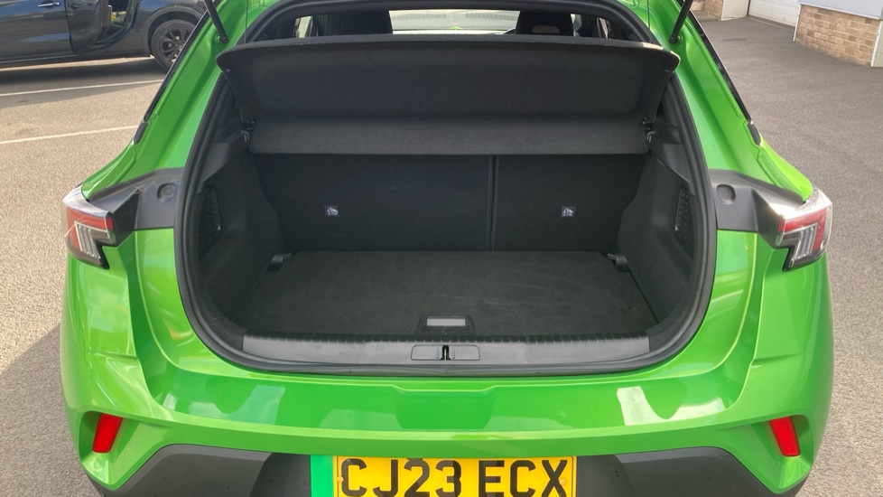 Vauxhall Mokka 100kW Ultimate 50kWh 5dr Auto Electric Hatchback - Image 4