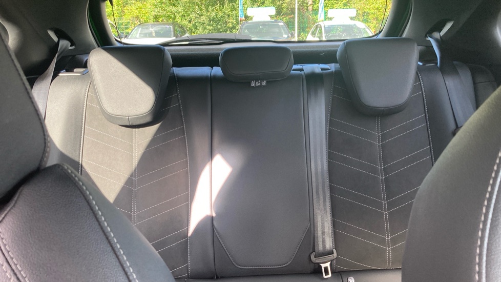 Vauxhall Mokka 100kW Ultimate 50kWh 5dr Auto Electric Hatchback - Image 15