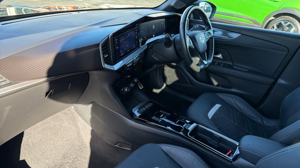 Vauxhall Mokka 100kW Ultimate 50kWh 5dr Auto Electric Hatchback - Image 9