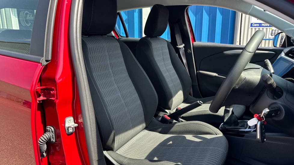 Vauxhall Corsa 1.2 Design 5dr Petrol Hatchback - Image 31