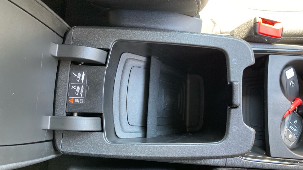 Vauxhall Grandland 1.2 Turbo Ultimate 5dr Auto Petrol Hatchback - Image 35