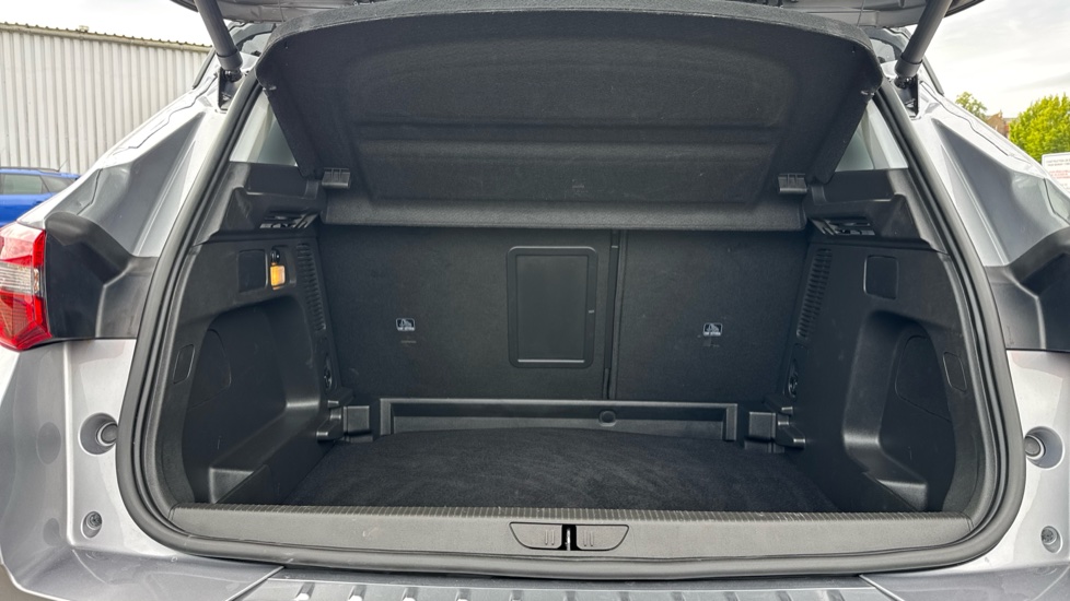 Vauxhall Grandland 1.2 Turbo Ultimate 5dr Petrol Hatchback - Image 4