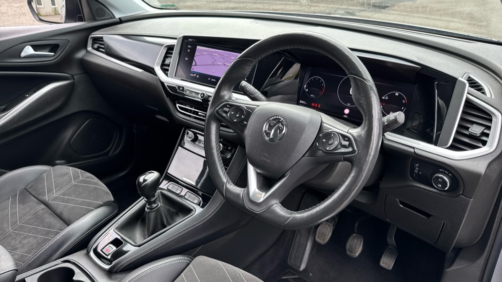 Vauxhall Grandland 1.2 Turbo Ultimate 5dr Petrol Hatchback - Image 11