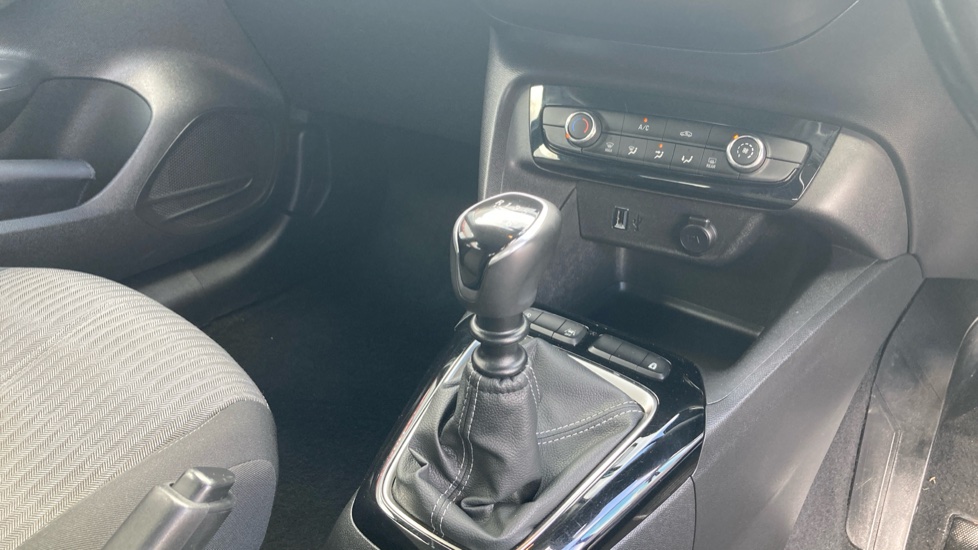 Vauxhall Corsa 1.2 Turbo SE 5dr Petrol Hatchback - Image 13