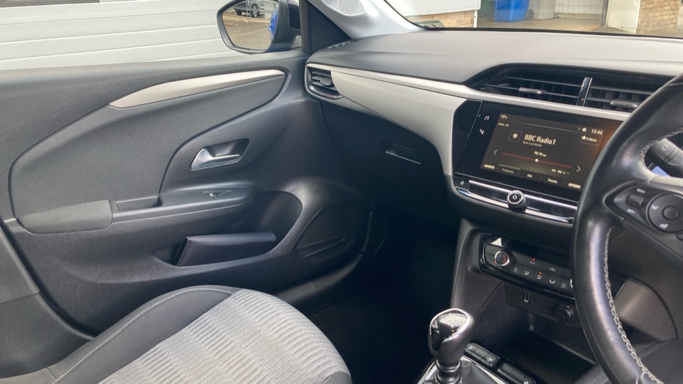 Vauxhall Corsa 1.2 Turbo SE 5dr Petrol Hatchback - Image 14