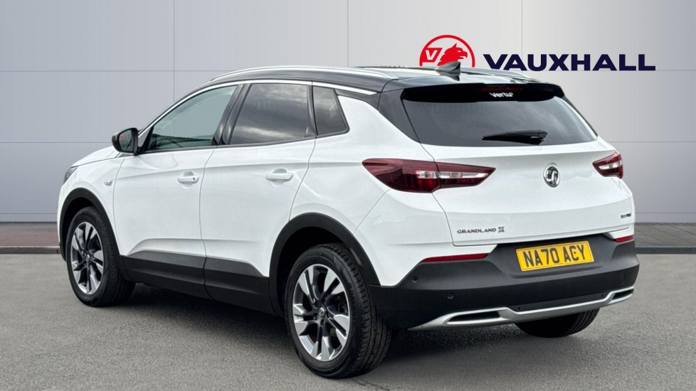 Vauxhall Grandland X 1.2 Turbo SRi Nav 5dr Petrol Hatchback - Image 2
