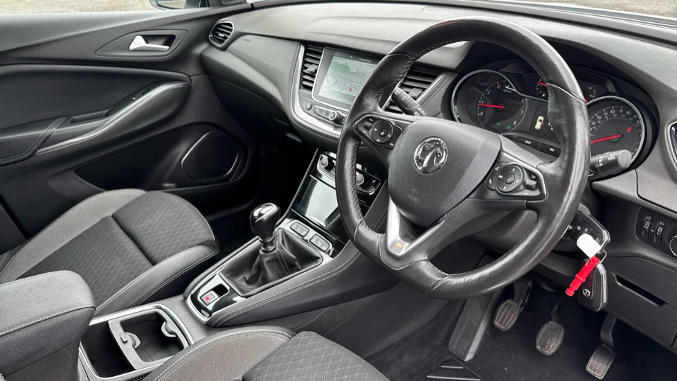 Vauxhall Grandland X 1.2 Turbo SRi Nav 5dr Petrol Hatchback - Image 11