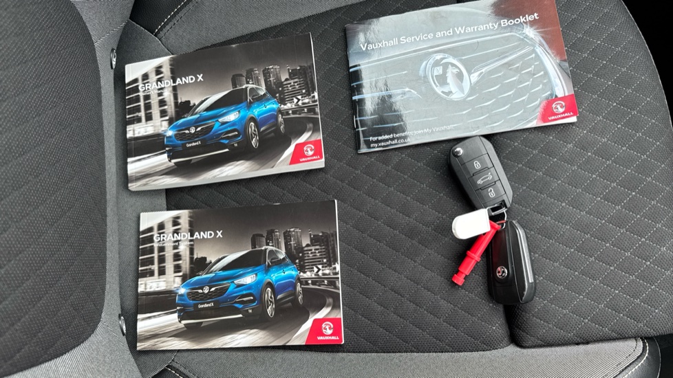 Vauxhall Grandland X 1.2 Turbo SRi Nav 5dr Petrol Hatchback - Image 19
