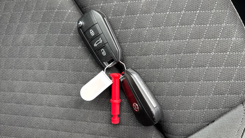 Vauxhall Grandland X 1.2 Turbo SRi Nav 5dr Petrol Hatchback - Image 20