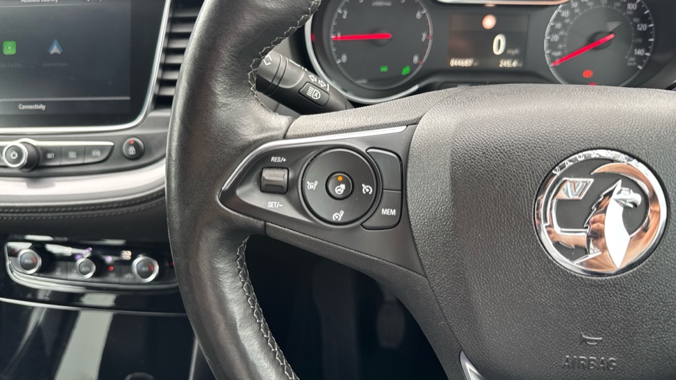 Vauxhall Grandland X 1.2 Turbo SRi Nav 5dr Petrol Hatchback - Image 31
