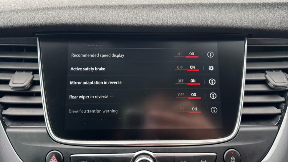 Vauxhall Grandland X 1.2 Turbo SRi Nav 5dr Petrol Hatchback - Image 37