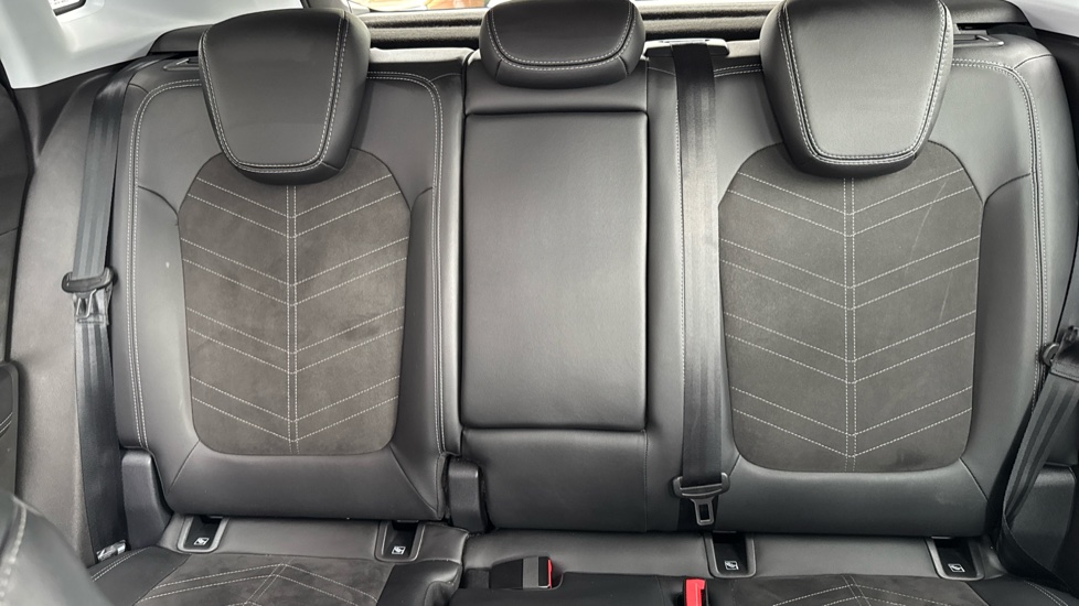 Vauxhall Grandland 1.2 Turbo Ultimate 5dr Petrol Hatchback - Image 15