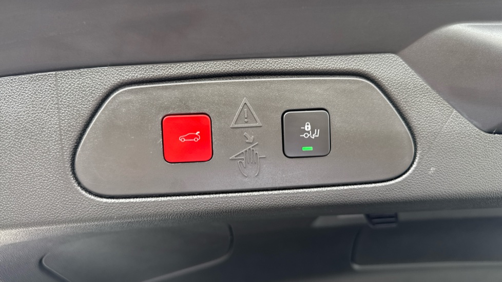 Vauxhall Grandland 1.2 Turbo Ultimate 5dr Petrol Hatchback - Image 36