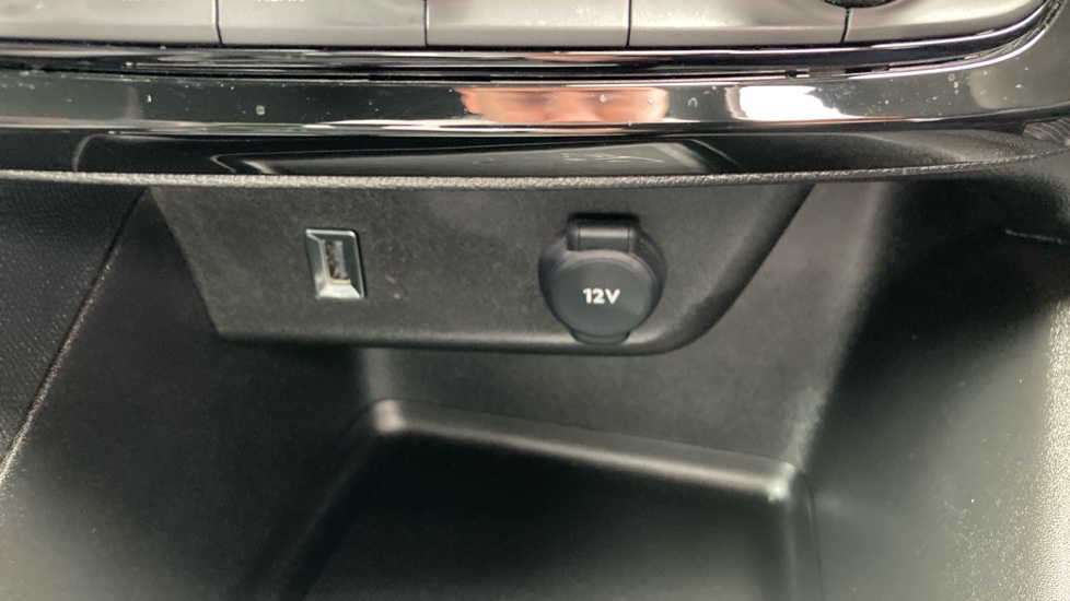 Vauxhall Mokka 1.2 Turbo 100 GS  5dr Petrol Hatchback - Image 28