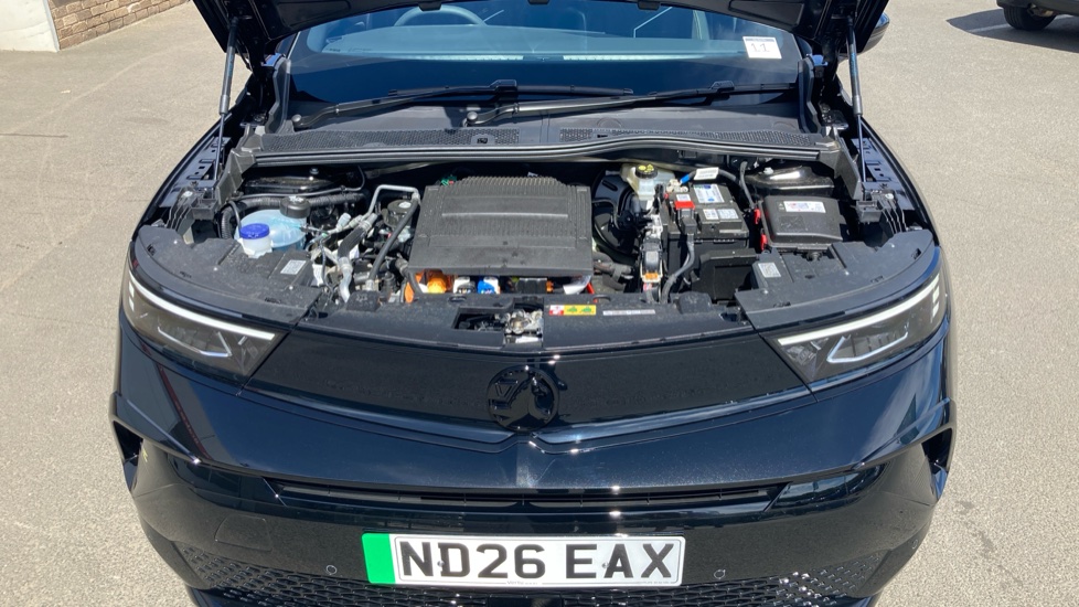 Vauxhall Mokka 207kW GSE 54kWh 5dr Auto Electric Hatchback - Image 8