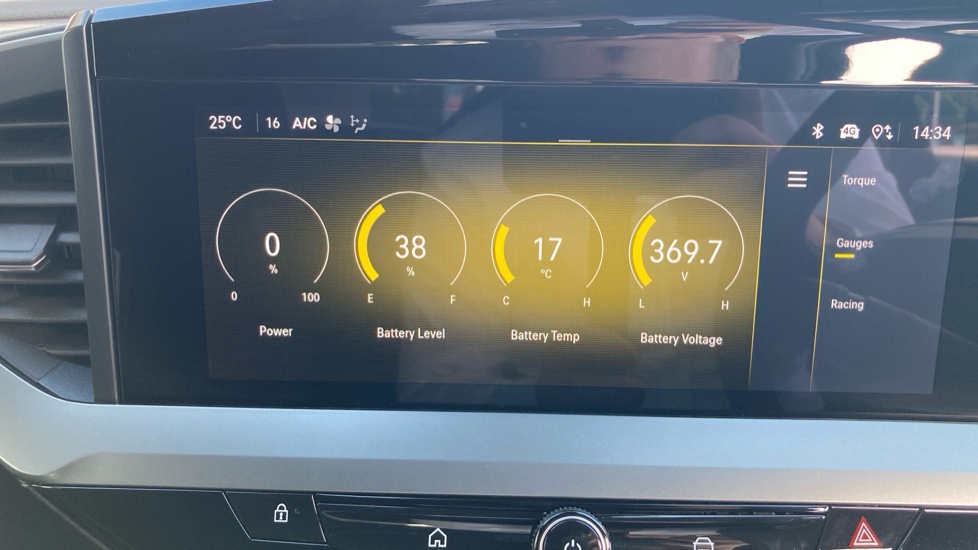 Vauxhall Mokka 207kW GSE 54kWh 5dr Auto Electric Hatchback - Image 30