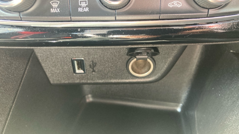 Vauxhall Corsa 1.2 Turbo SRi Premium 5dr Petrol Hatchback - Image 32