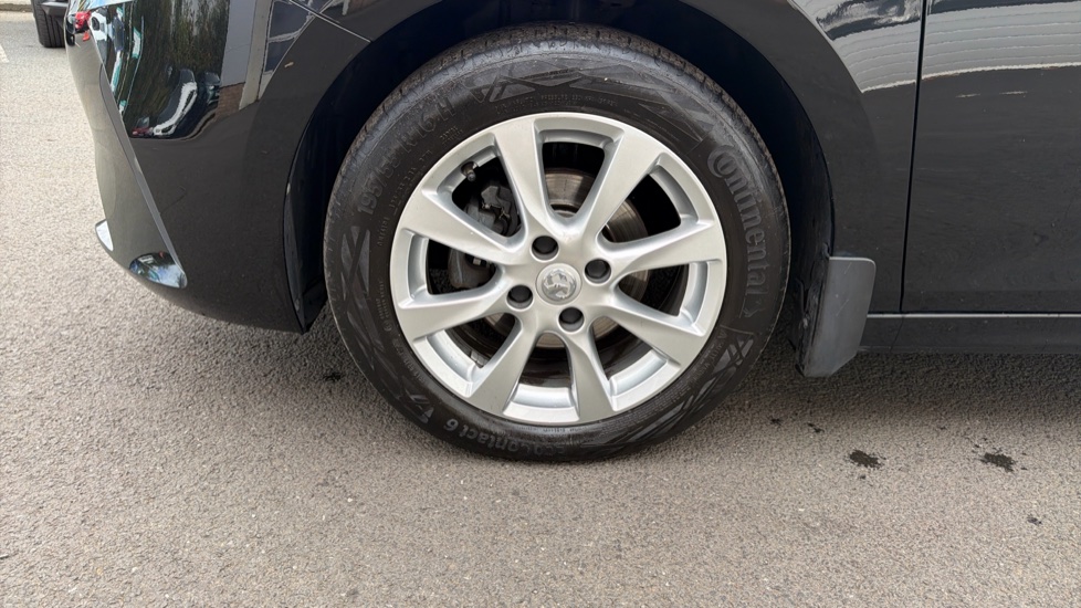 Vauxhall Corsa 1.2 Design 5dr Petrol Hatchback - Image 27