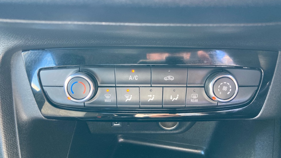 Vauxhall Corsa 1.2 Design 5dr Petrol Hatchback - Image 30