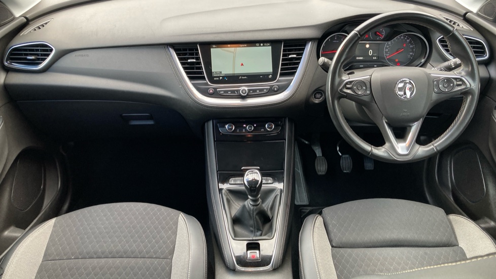 Vauxhall Grandland X 1.2 Turbo Griffin Edition 5dr Petrol Hatchback - Image 10