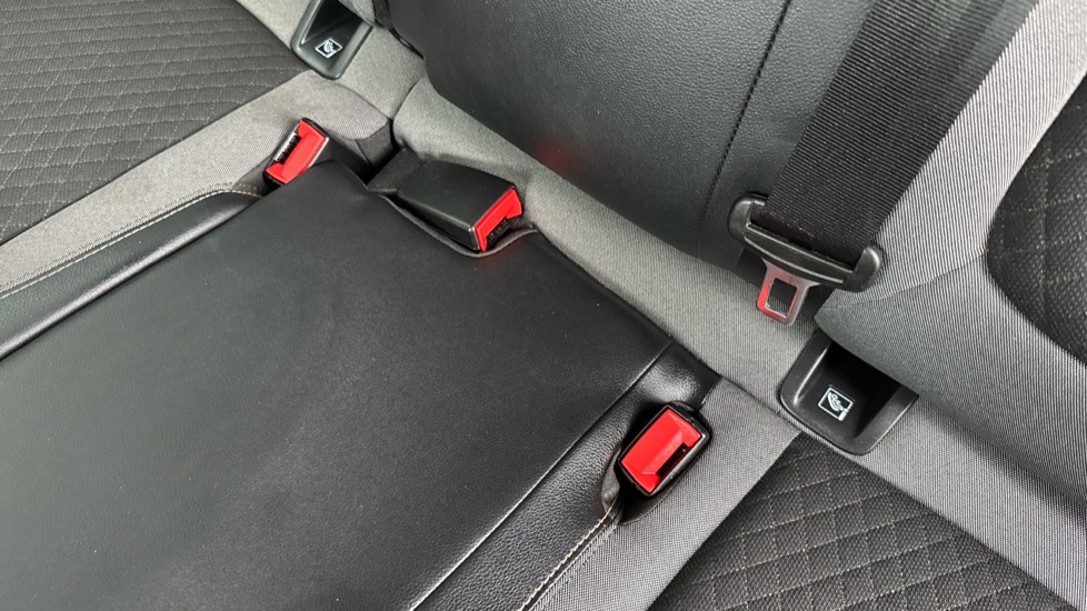Vauxhall Grandland 1.2 Turbo GS Line 5dr Petrol Hatchback - Image 17