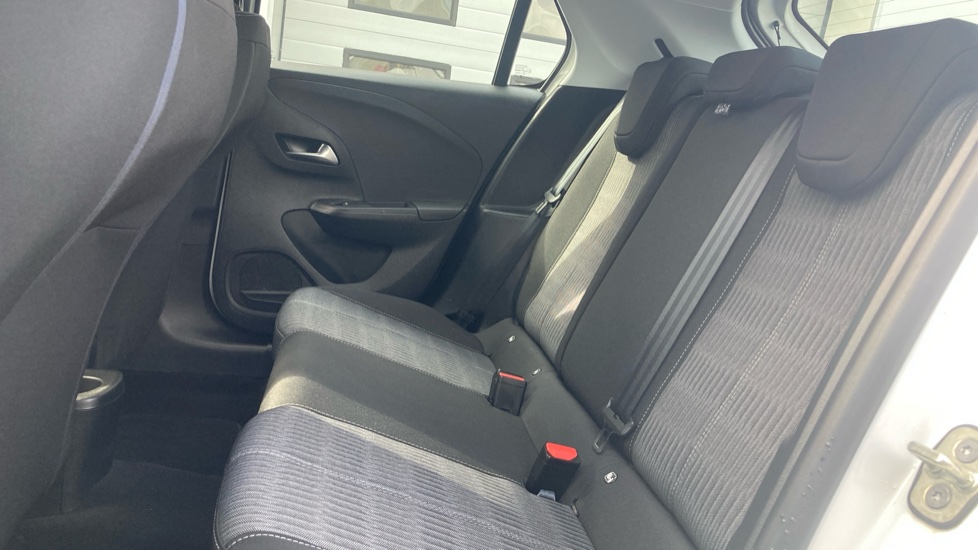 Vauxhall Corsa 1.2 SE Edition 5dr Petrol Hatchback - Image 16